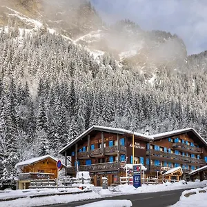 Hotel Le A By Neige Et Roc